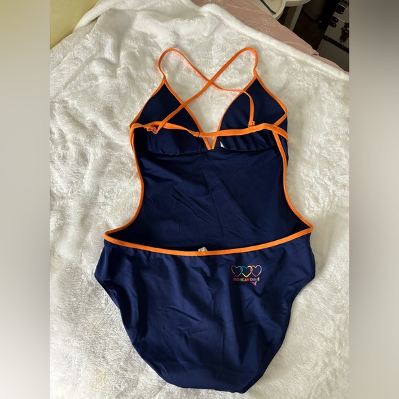 American Eagle Women’s XL Swimsuit (NW0T) - Picture 4 of 7